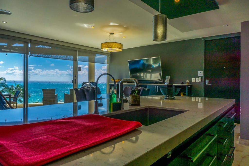 Elements Penthouse 24